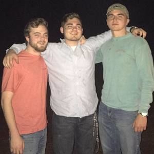 Meet your Posher, Derrick